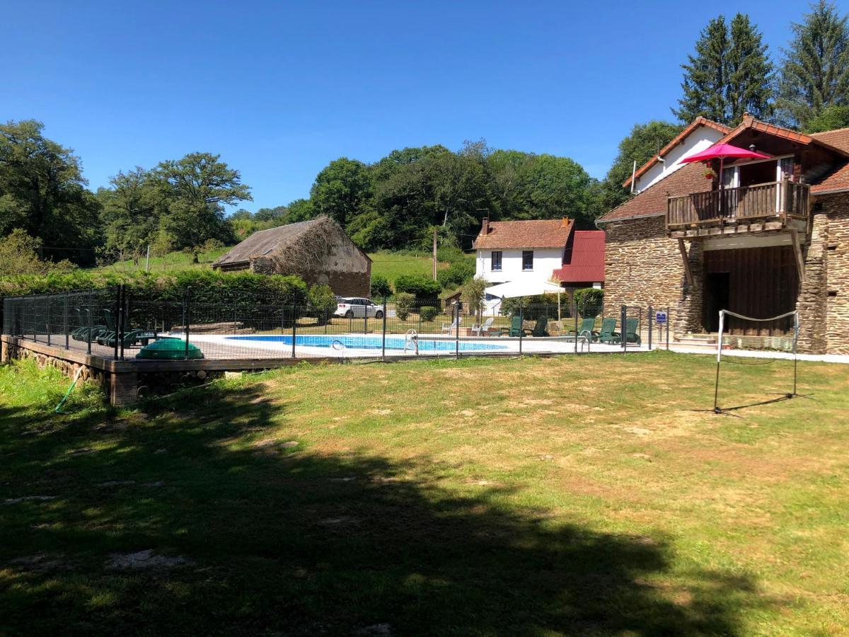Moulin Des Forges Gites, Camping Et Glamping Moutier-Malcard Exterior photo
